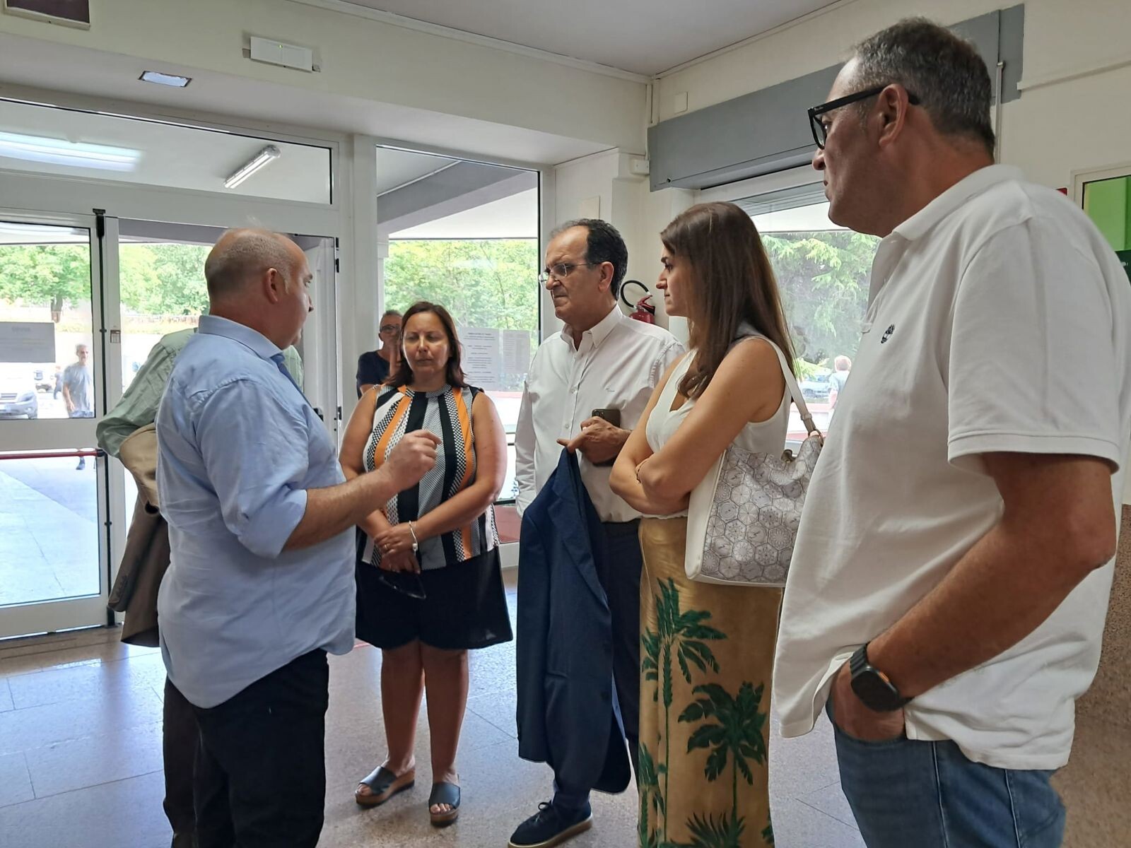 Bruno visita l'ospedale di Serra San Bruno: "Struttura efficiente, ma senza personale il diritto alla salute resta a rischio" images Bruno visita l'ospedale di Serra San Bruno: "Struttura efficiente, ma senza personale il diritto alla salute resta a rischio"