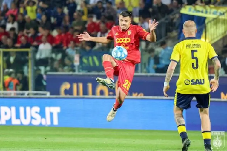 Serie BKT, Catanzaro e Cremonese in campo alle 16.15: le probabili formazioni images Serie BKT, Catanzaro e Cremonese in campo alle 16.15: le probabili formazioni