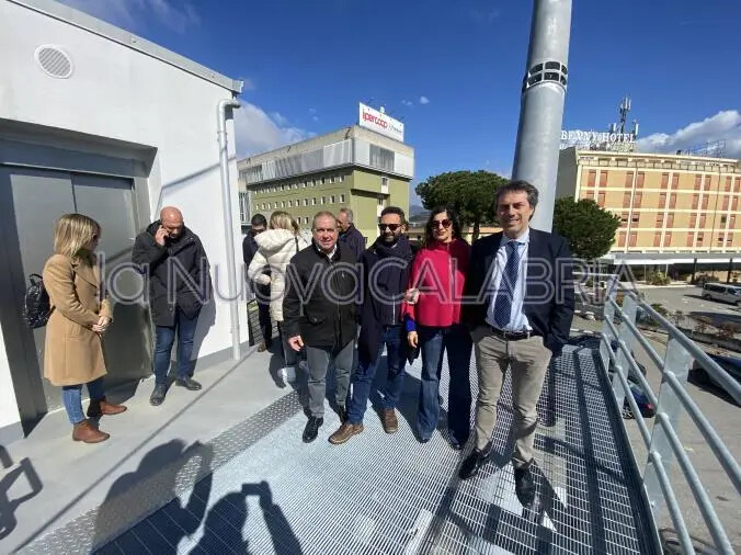 A Catanzaro più sicurezza per i pedoni: inaugurato il sovrappasso di via Gioacchino da Fiore
images A Catanzaro più sicurezza per i pedoni: inaugurato il sovrappasso di via Gioacchino da Fiore