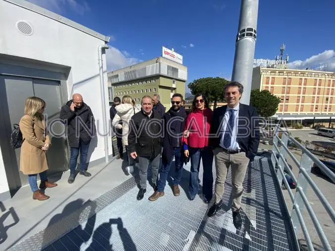 A Catanzaro più sicurezza per i pedoni: inaugurato il sovrappasso di via Gioacchino da Fiore 
 images A Catanzaro più sicurezza per i pedoni: inaugurato il sovrappasso di via Gioacchino da Fiore