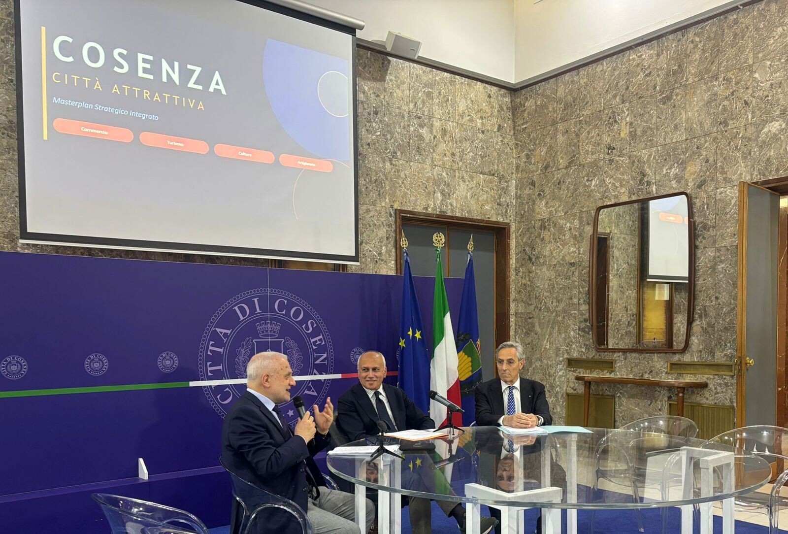 images Cosenza Città Attrattiva, Caruso lancia il Masterplan: “ Per lo sviluppo del nostro territorio non servono spettatori, ma protagonisti”