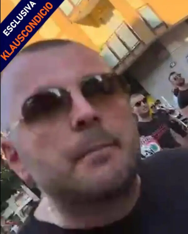 Inchiesta Curve, Klaus Davi contestato dagli Ultras del Milan images Inchiesta Curve, Klaus Davi contestato dagli Ultras del Milan