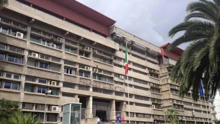 images Cosenza, molestie sessuali su dipendente: divieto di dimora per il datore di lavoro
