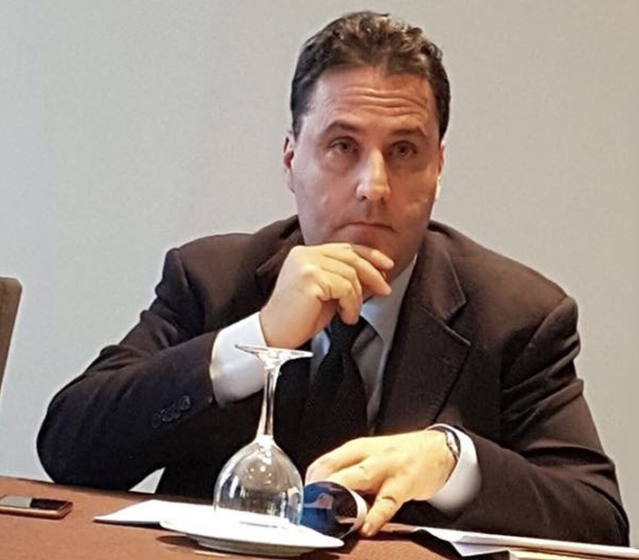 images Lidi abusivi a ridosso dei binari nel cosentino: esposto di “Legalità Democratica” a RFI, scattano i controlli