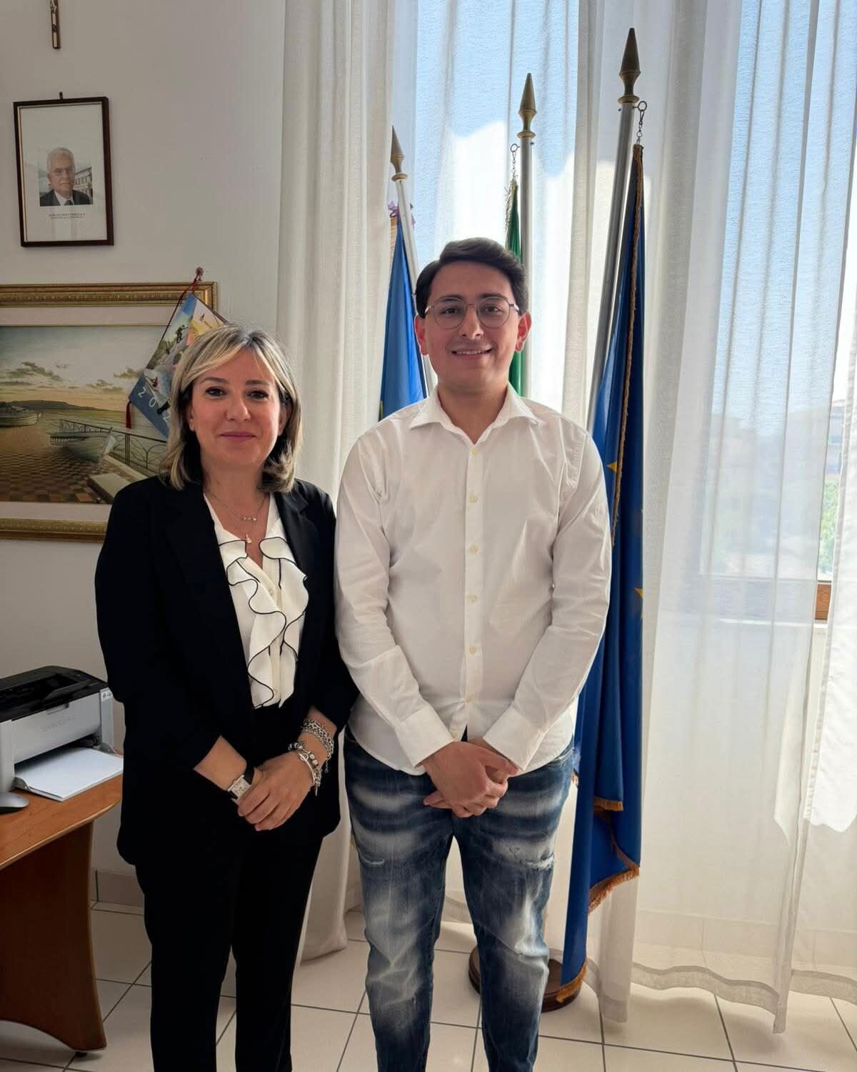 Da Siderno a Montecitorio: l'orgoglio del sindaco Fragomeni per il giovane Francesco Congiusta
images Da Siderno a Montecitorio: l'orgoglio del sindaco Fragomeni per il giovane Francesco Congiusta