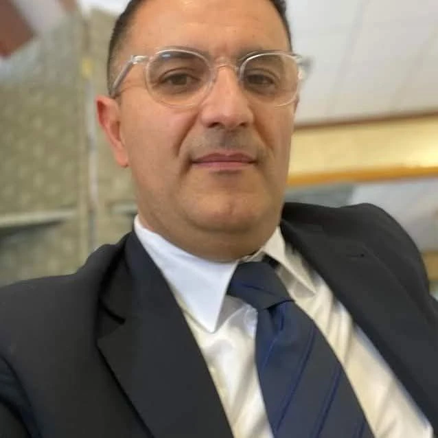 Aggredito il sindaco di Fagnano Castello, la denuncia e lo sfogo sui social: "Vado avanti a testa alta" 