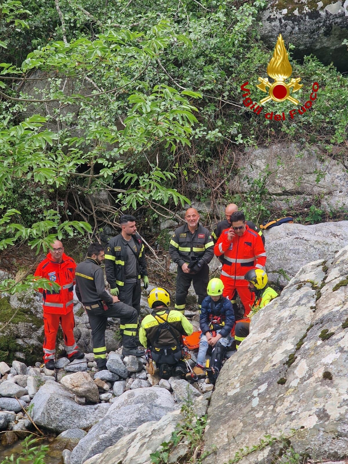 images Si frattura una gamba nelle campagne di Petilia Policastro, salvato un ragazzo 
