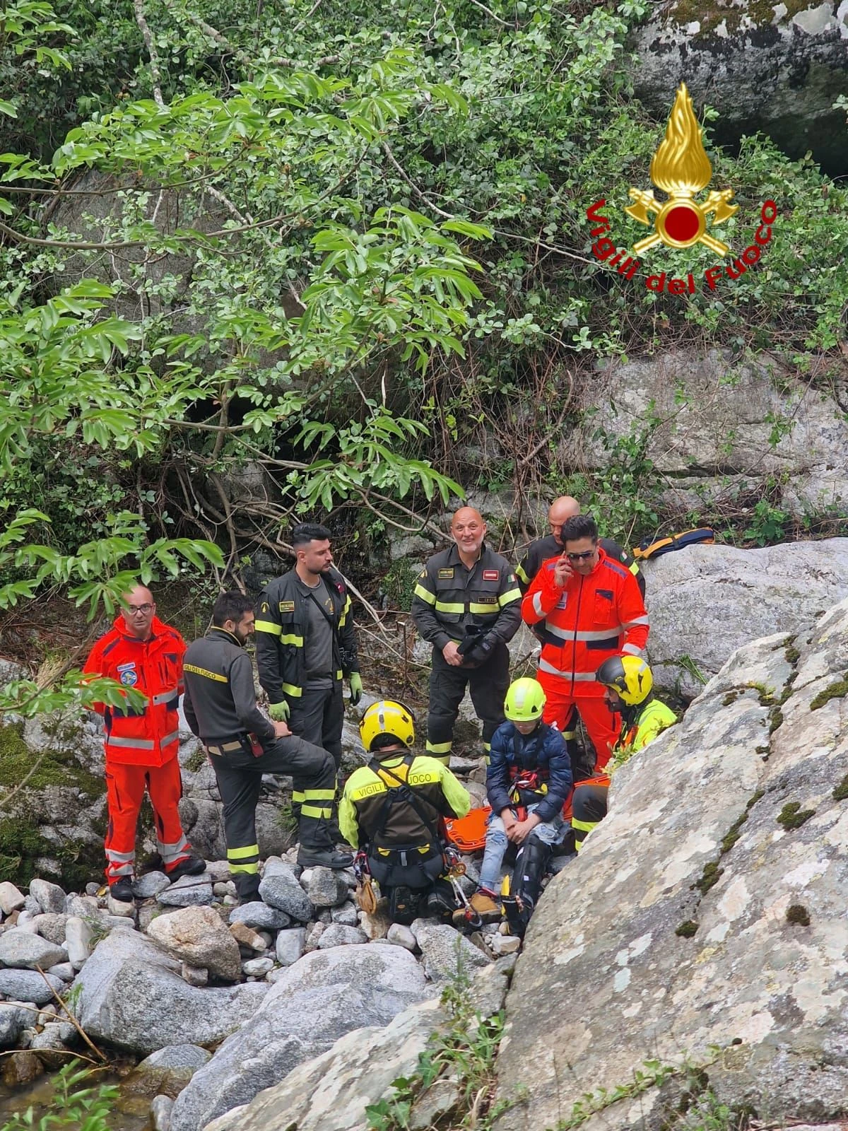 Si frattura una gamba nelle campagne di Petilia Policastro, salvato un ragazzo 