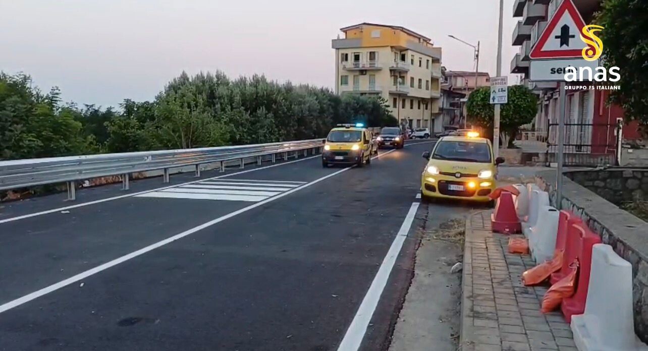 images Badolato, riaperta la Statale 106 Jonica: completati i lavori di messa in sicurezza