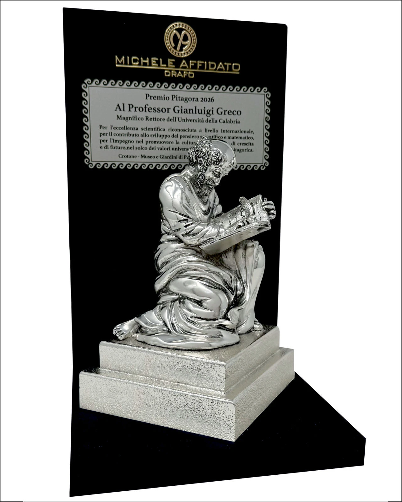ed2d7043-353e-4225-a37a-3d464449184e_scultura-pitagora-dargento.webp