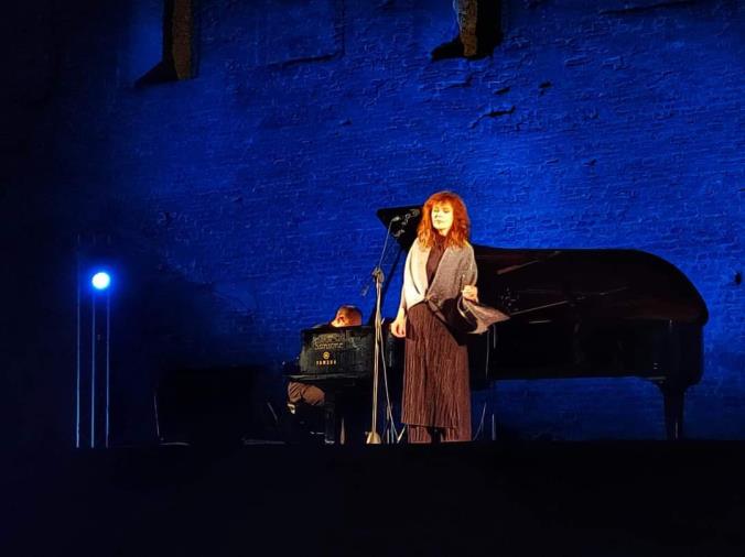 images Armonie d'arte festival, standing ovation per il concerto di "Alice canta Battiato" 