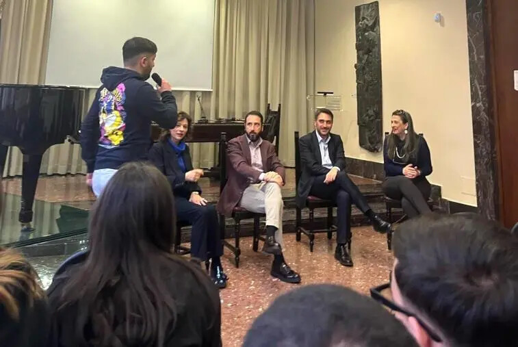 images Reggio, Irto (Pd) incontra gli studenti del liceo Campanella: “Dialogo base della democrazia”