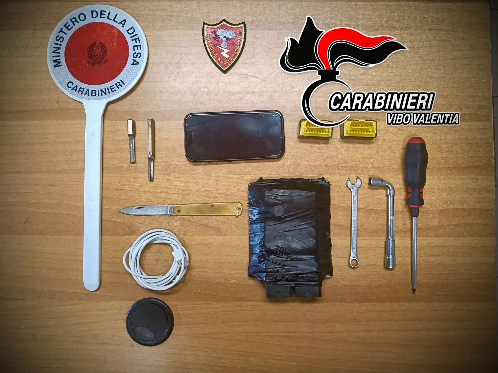 Sorpreso con due auto rubate nel Vibonese, arrestato dai Carabinieri images Sorpreso con due auto rubate nel Vibonese, arrestato dai Carabinieri