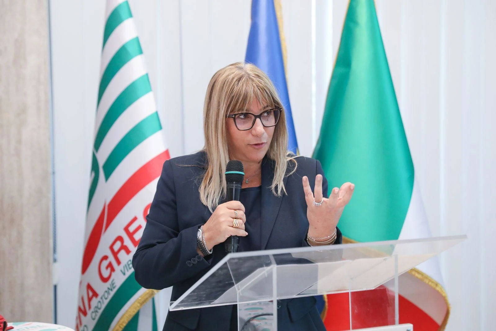 Crotone, “Semi di legalità”. Talk con gli studenti organizzato dalla Cisl Magna Grecia con il procuratore Domenico Guarascio, la segretaria generale della Cisl Nazionale Daniela Fumarola e il Sottosegretario all’Interno Wanda Ferro