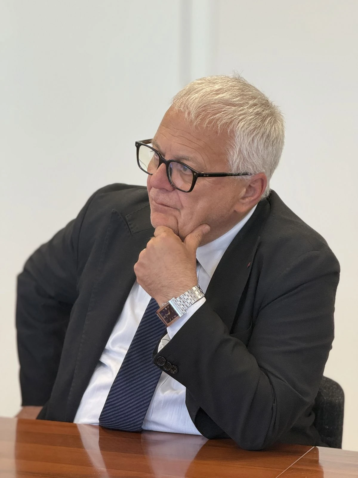 Cgil Calabria, Trotta:  “Benzina a 2 euro per 30 giorni, ticket più cari d’Italia e caro vita. C’è ben poco da festeggiare”