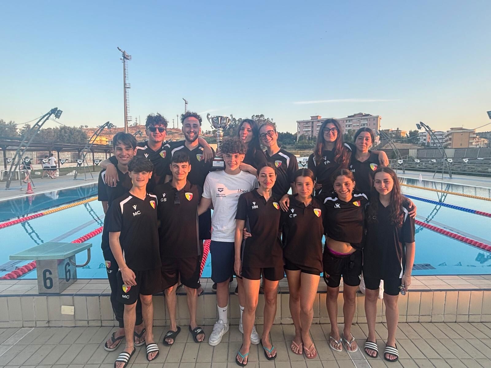 Calabria Swim Race protagonista al Campionato Regionale “Lifesaving 2026”: titolo regionale e trionfo degli Esordienti
images Calabria Swim Race protagonista al Campionato Regionale “Lifesaving 2026”: titolo regionale e trionfo degli Esordienti