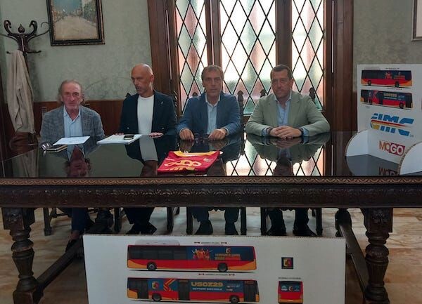 images Siglato l'accordo tra Amc e Us Catanzaro per il trasporto dedicato al settore giovanile, Fiorita: "Bel passaggio che rafforza il legame con la città" 