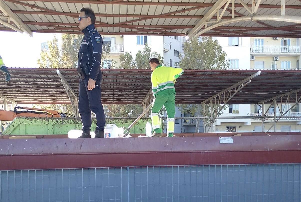 Crotone, avviata bonifica e messa in sicurezza di Piazzale Nettuno images Crotone, avviata bonifica e messa in sicurezza di Piazzale Nettuno