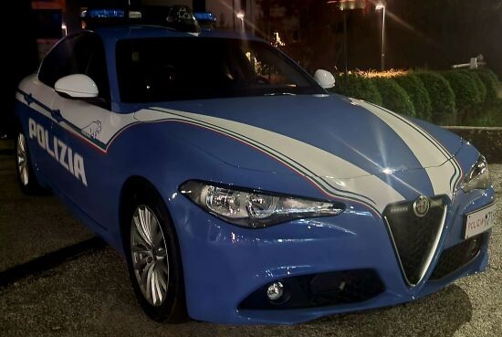 Nuova aggressione ai danni dei proprietari di un locale: Daspo "Willy" per 4 giovani Catanzaresi images Nuova aggressione ai danni dei proprietari di un locale: Daspo "Willy" per 4 giovani Catanzaresi