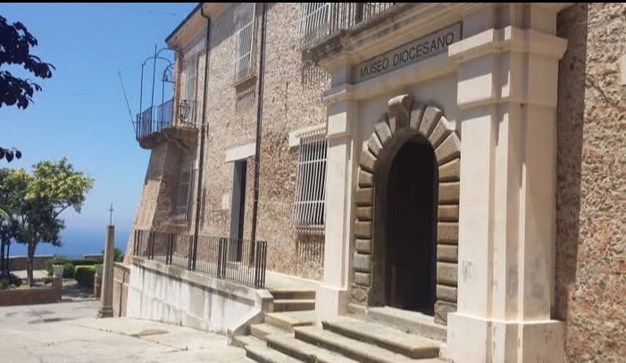 images Dopo quasi 7 anni il Museo Diocesano di Arte Sacra di Nicotera apre le sue porte