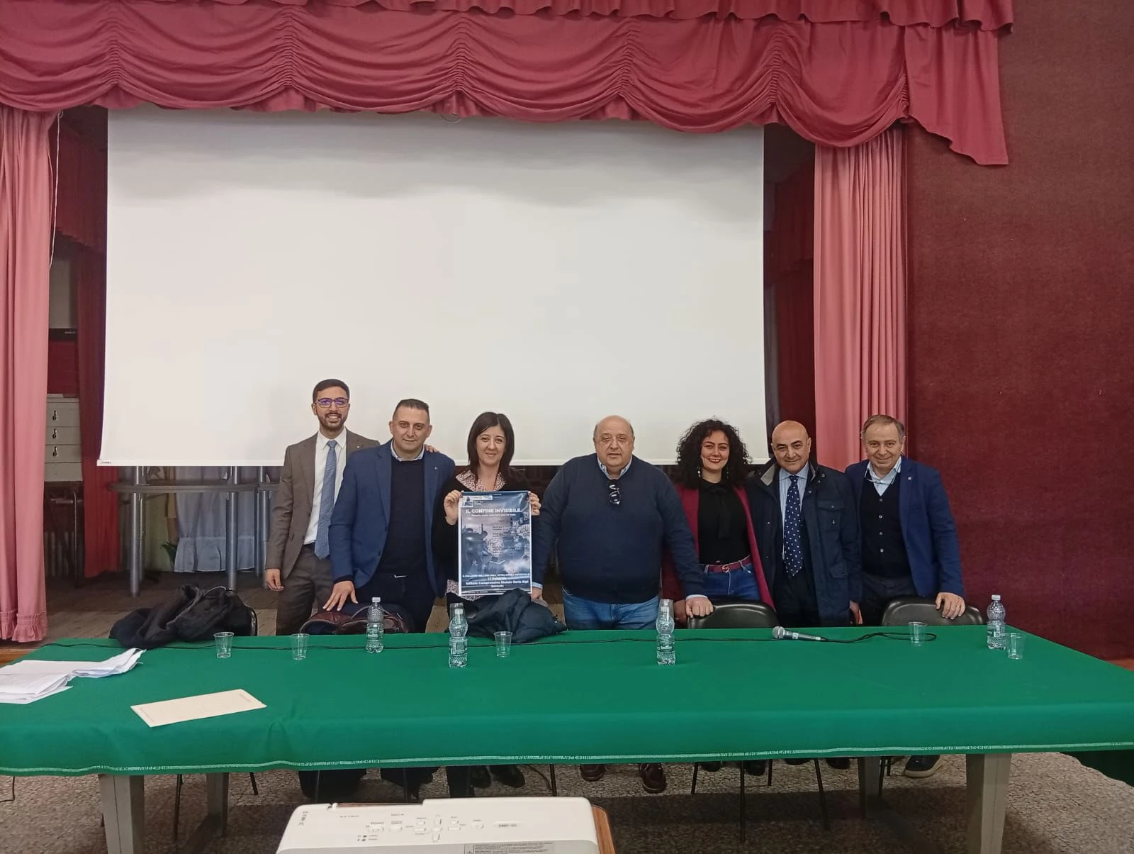 "Il confine invisibile": il Rotary Club Cropani tra i banchi di Botricello