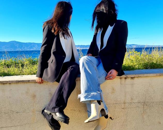 Catanzaro, Elisa e Cristina: la passione per la moda si trasforma in un brand e-commerce e nasce EC Boutique images Catanzaro, Elisa e Cristina: la passione per la moda si trasforma in un brand e-commerce e nasce EC Boutique
