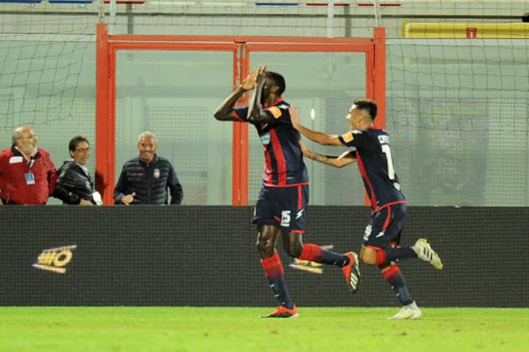 images Serie B, Entella-Crotone 1-2: rossoblù al secondo posto in classifica