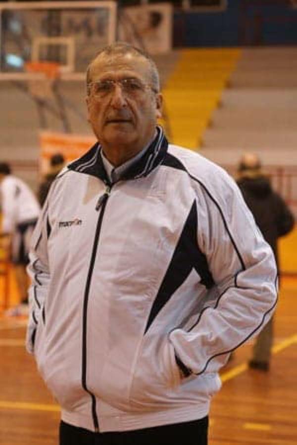 Domani l'ultimo saluto al prof. Enzo Milano, personaggio di spicco del basket catanzarese images Domani l'ultimo saluto al prof. Enzo Milano, personaggio di spicco del basket catanzarese