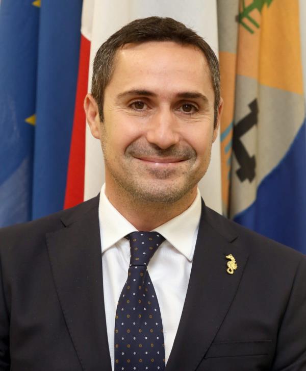 Impianti eolici galleggianti nel Mar Ionio, Alecci interroga il Governo regionale: "Dietro opportunità di sviluppo, pericolo di inquinamento ambientale" images Impianti eolici galleggianti nel Mar Ionio, Alecci interroga il Governo regionale: "Dietro opportunità di sviluppo, pericolo di inquinamento ambientale"