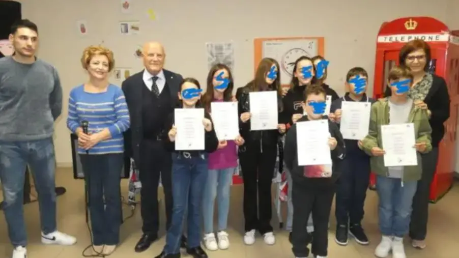 Consegnati gli attestati Cambridge all'Istituto “don Saverio Gatti” di Lamezia Terme images Consegnati gli attestati Cambridge all'Istituto “don Saverio Gatti” di Lamezia Terme