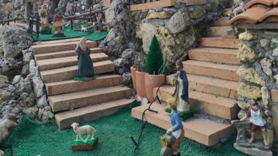 Natale, a Gagliano la magia del Presepe in pietra di Rosellina Cannistrà images Natale, a Gagliano la magia del Presepe in pietra di Rosellina Cannistrà