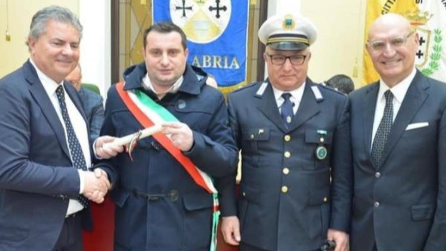 images Taverna, benemerenza alla Polizia Municipale per l’impegno durante la pandemia