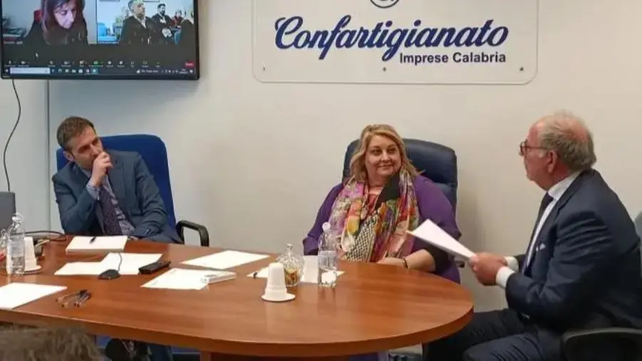Il settore Moda di Confartigianato Imprese Calabria fa il punto a Catanzaro e punta sulla “rete d’imprese” images Il settore Moda di Confartigianato Imprese Calabria fa il punto a Catanzaro e punta sulla “rete d’imprese”