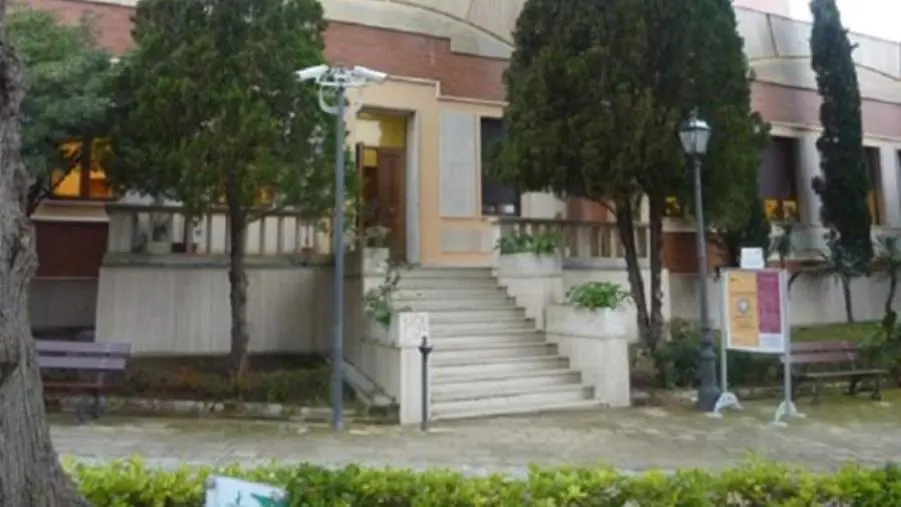 Biblioteca comunale “De Nobili” di Catanzaro: ecco gli orari estivi images Biblioteca comunale “De Nobili” di Catanzaro: ecco gli orari estivi