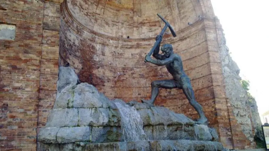 images Campagna di sensibilizzazione sul cancro del polmone, sabato 18 novembre il Cavatore si illumina di bianco