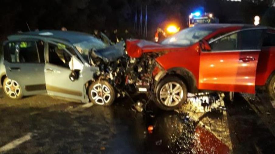 images Tragico schianto a Cotronei, un morto e quattro feriti 