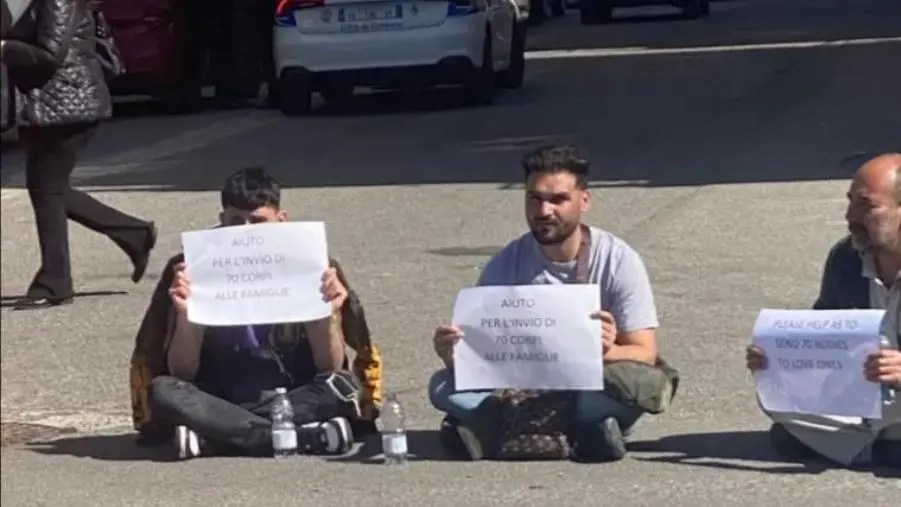 Naufragio migranti, intimazione urgente al Governo dal pool di avvocati delle famiglie delle vittime images Naufragio migranti, intimazione urgente al Governo dal pool di avvocati delle famiglie delle vittime