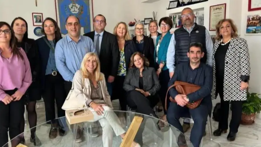 images Al 'Guarasci-Calabretta' di Soverato protagonisti gli scambi culturali con una delegazione dell'Académie di Limoges 