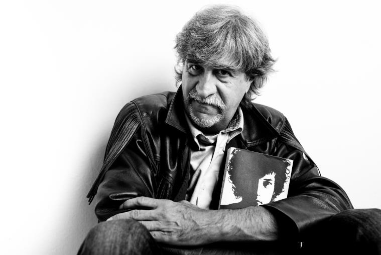 Festival d'autunno. Stasera nel chiostro del Complesso monumentale 'S. Giovanni' Ezio Guaitamacchi concluderà “Rock Files” images Festival d'autunno. Stasera nel chiostro del Complesso monumentale 'S. Giovanni' Ezio Guaitamacchi concluderà “Rock Files”