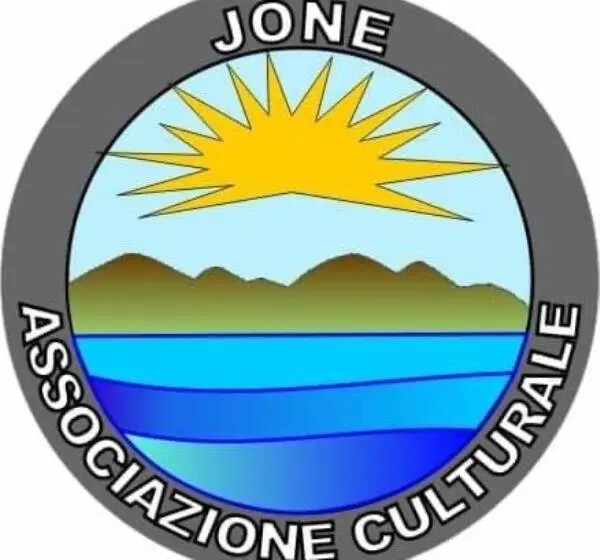 "Contro la violenza sulle donne" il tema della X edizione del Simposio di Arte visiva dell'Associazione Culturale Jone images "Contro la violenza sulle donne" il tema della X edizione del Simposio di Arte visiva dell'Associazione Culturale Jone