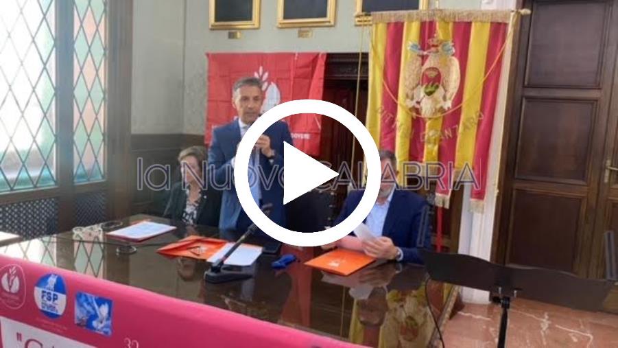 La strage di Capaci 32 anni dopo: a Catanzaro l’incontro organizzato da FSP Polizia di Stato
images La strage di Capaci 32 anni dopo: a Catanzaro l’incontro organizzato da FSP Polizia di Stato