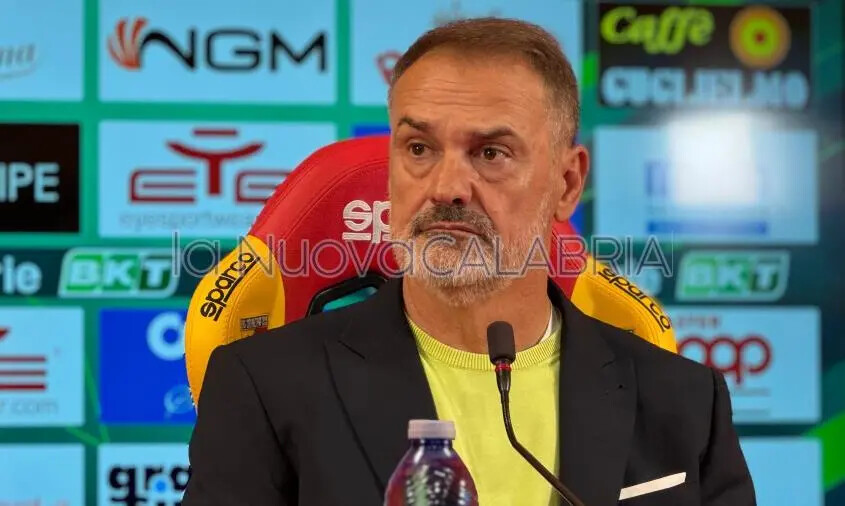 Catanzaro-Cremonese, Vivarini: "Cuore, rabbia e soprattutto idee: ce la giochiamo a Cremona" images Catanzaro-Cremonese, Vivarini: "Cuore, rabbia e soprattutto idee: ce la giochiamo a Cremona"