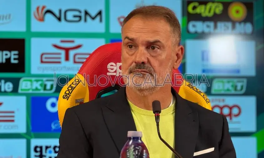 images Catanzaro-Cremonese, Vivarini: "Cuore, rabbia e soprattutto idee: ce la giochiamo a Cremona"