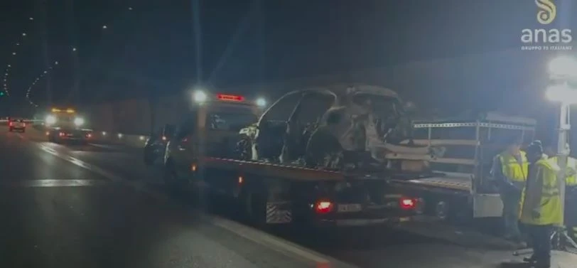 Assalto al portavalori nel Reggino, sulla A2 permangono rallentamenti in fase di smaltimento (VIDEO)