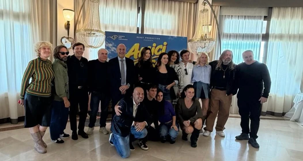 Presentato “Amici per caso 2, Calabria on the Road”, girato a Crotone col sostegno di Calabria Film Commission 