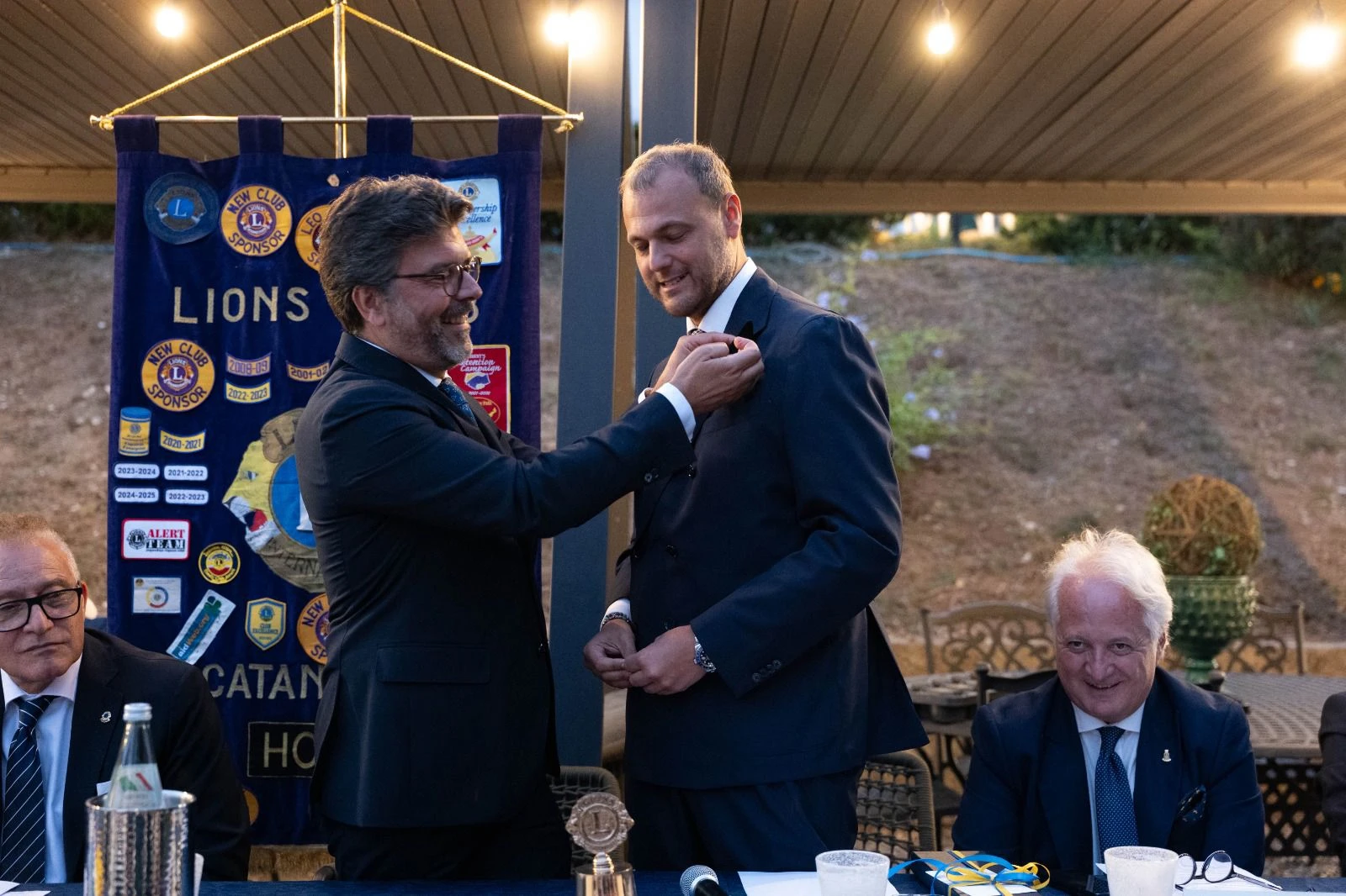 Lions Club Catanzaro Host, Pietro Siragusa raccoglie il testimone di Vincenzo Gallo: “Servire è la nostra direzione”