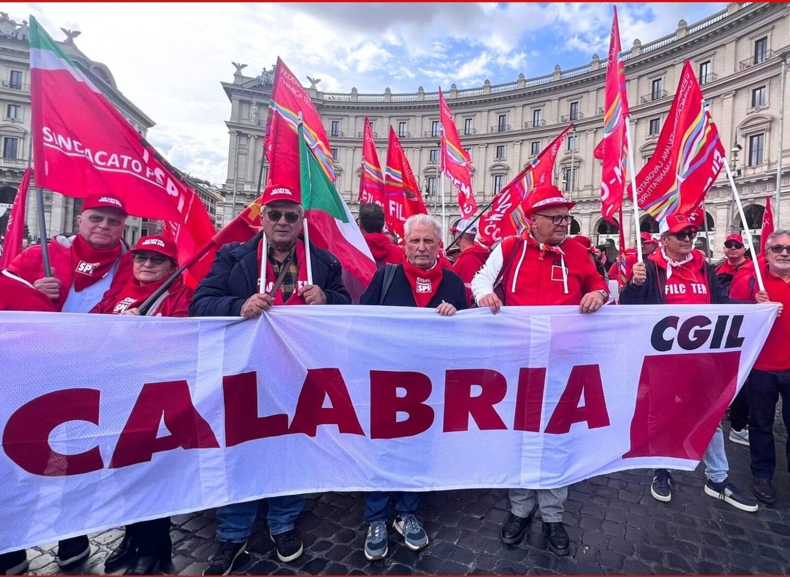 Pensionati contro la manovra finanziaria, a Lamezia l’attivo regionale dello Spi Cgil images Pensionati contro la manovra finanziaria, a Lamezia l’attivo regionale dello Spi Cgil