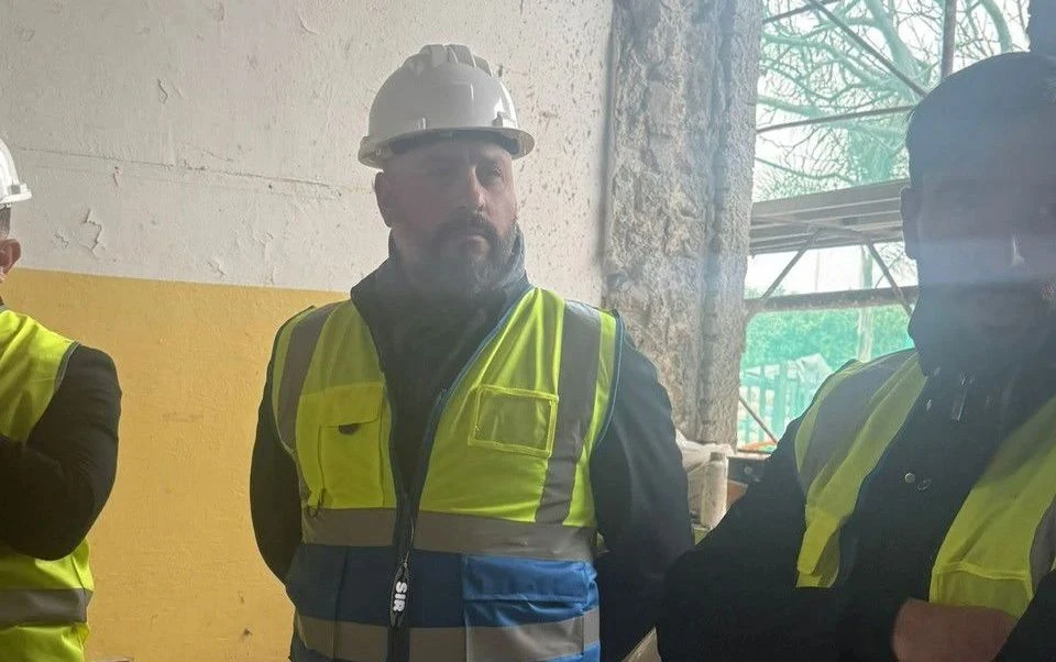 Lamezia, sopralluogo all'edificio scolastico di San Pietro Lametino, Gianturco: “Rispetto del cronoprogramma”