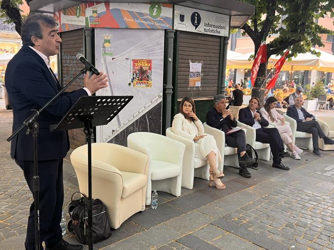 Precariato e autonomia differenziata, a Cosenza l’iniziativa della Cgil
images Precariato e autonomia differenziata, a Cosenza l’iniziativa della Cgil