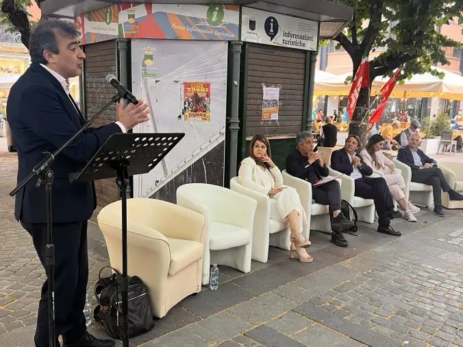 Precariato e autonomia differenziata, a Cosenza l’iniziativa della Cgil
 images Precariato e autonomia differenziata, a Cosenza l’iniziativa della Cgil